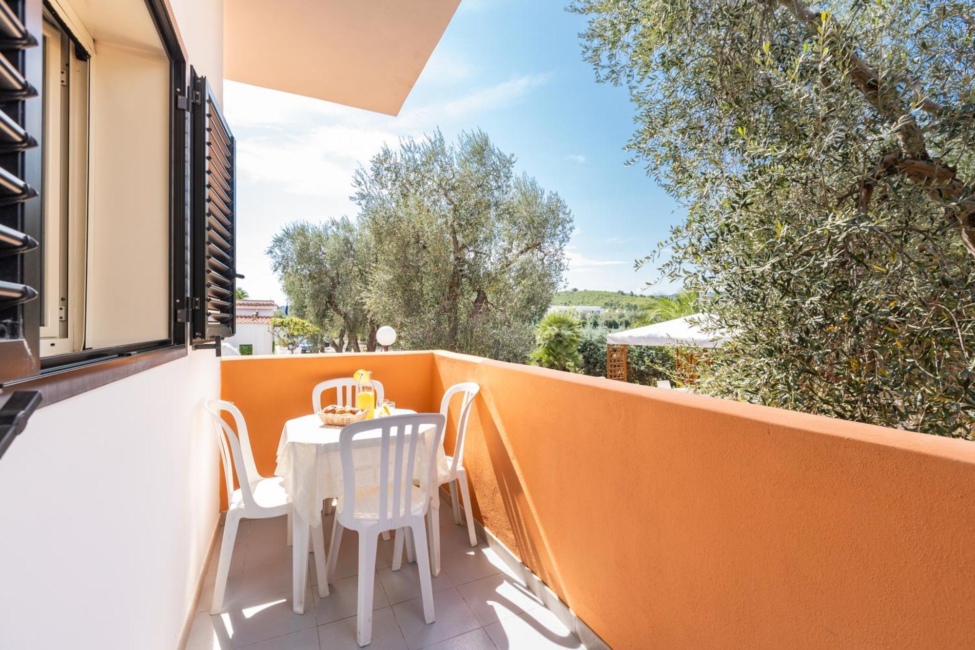 Hotel Palme Gemelle Vieste Exterior photo
