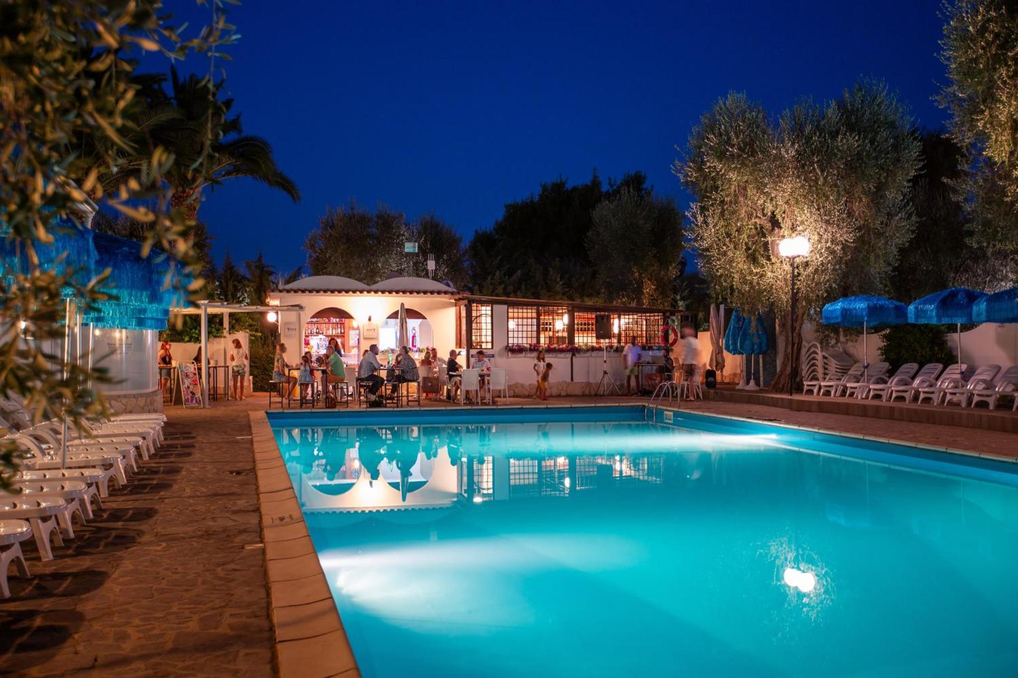 Hotel Palme Gemelle Vieste Exterior photo